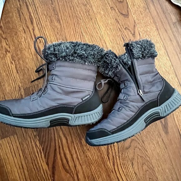 Waterproof Boots - Orthofeet Alps - Sz 9 - Worn Once - Note: No insoles - Picture 11 of 15